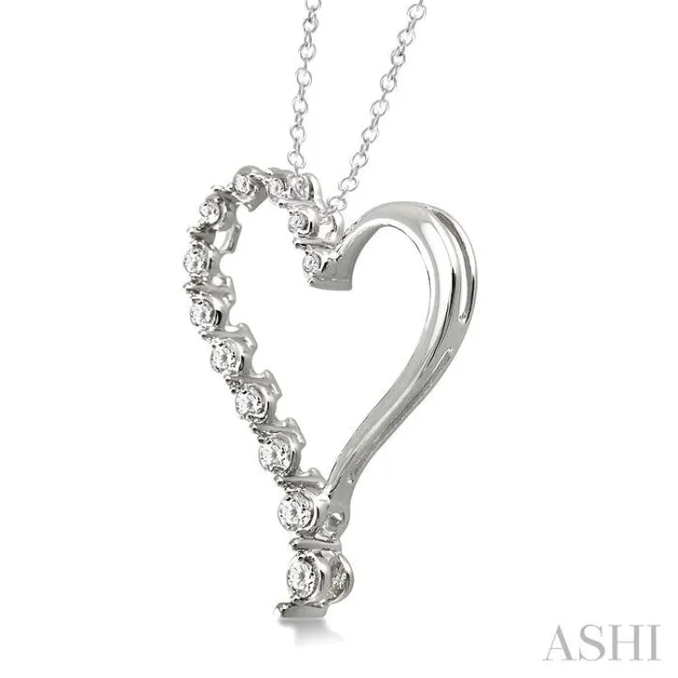 1/10 Ctw Round Cut Diamond Heart Pendant in Sterling Silver with Chain