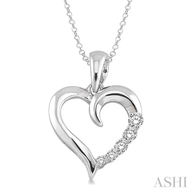 1/50 Ctw Single Cut Diamond Heart Shape Diamond Pendant in Sterling Silver with Chain