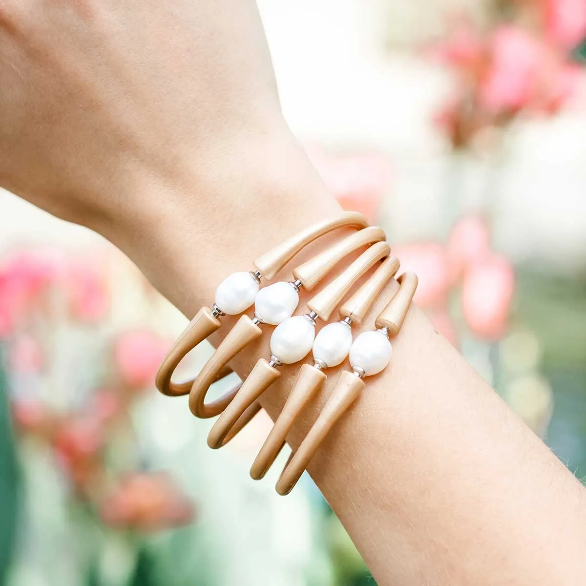 Bali Freshwater Pearl Silicone Bracelet - Metallic Gold