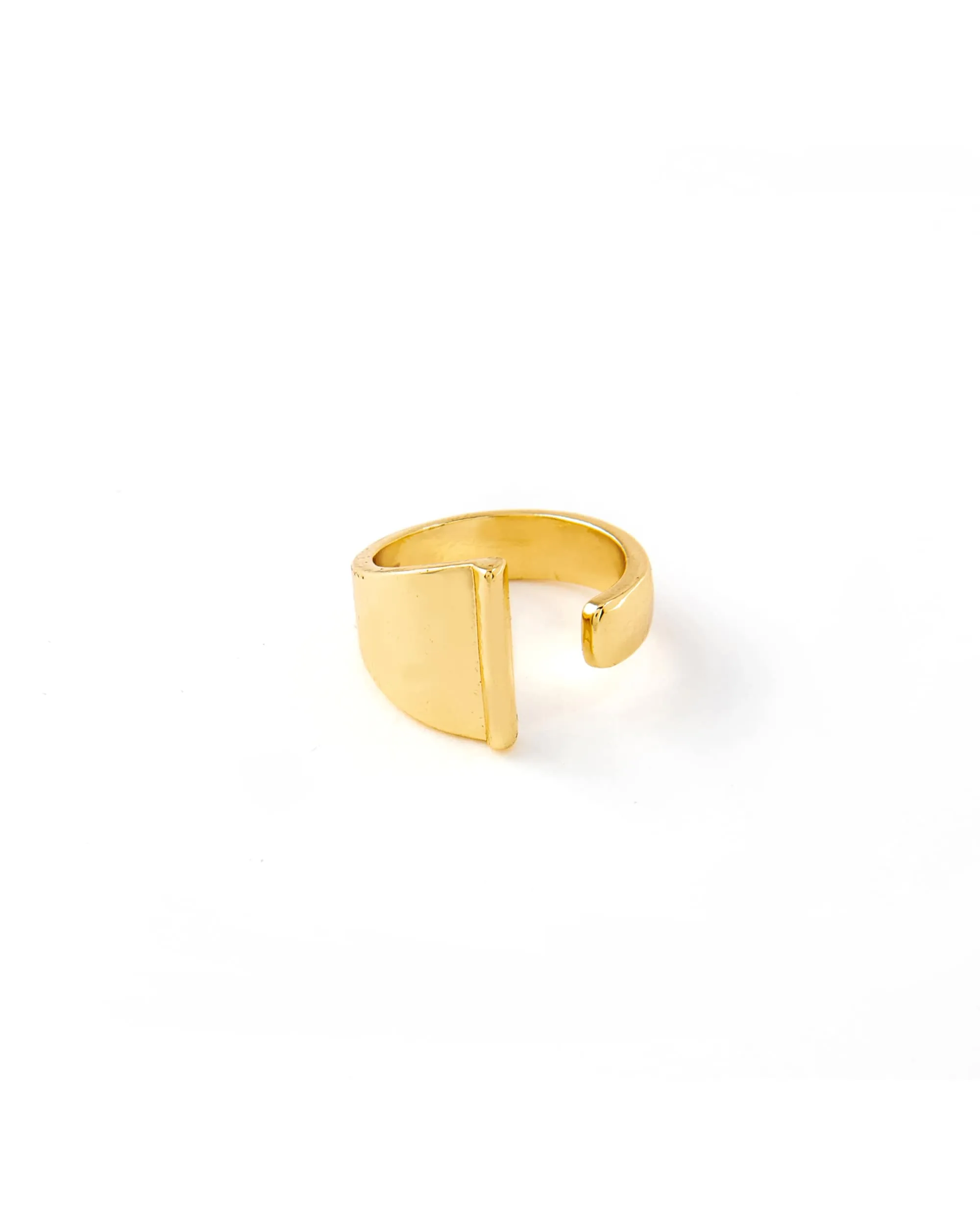 CLASSIC GOLD ALPHABET RING 2456 - قلادة