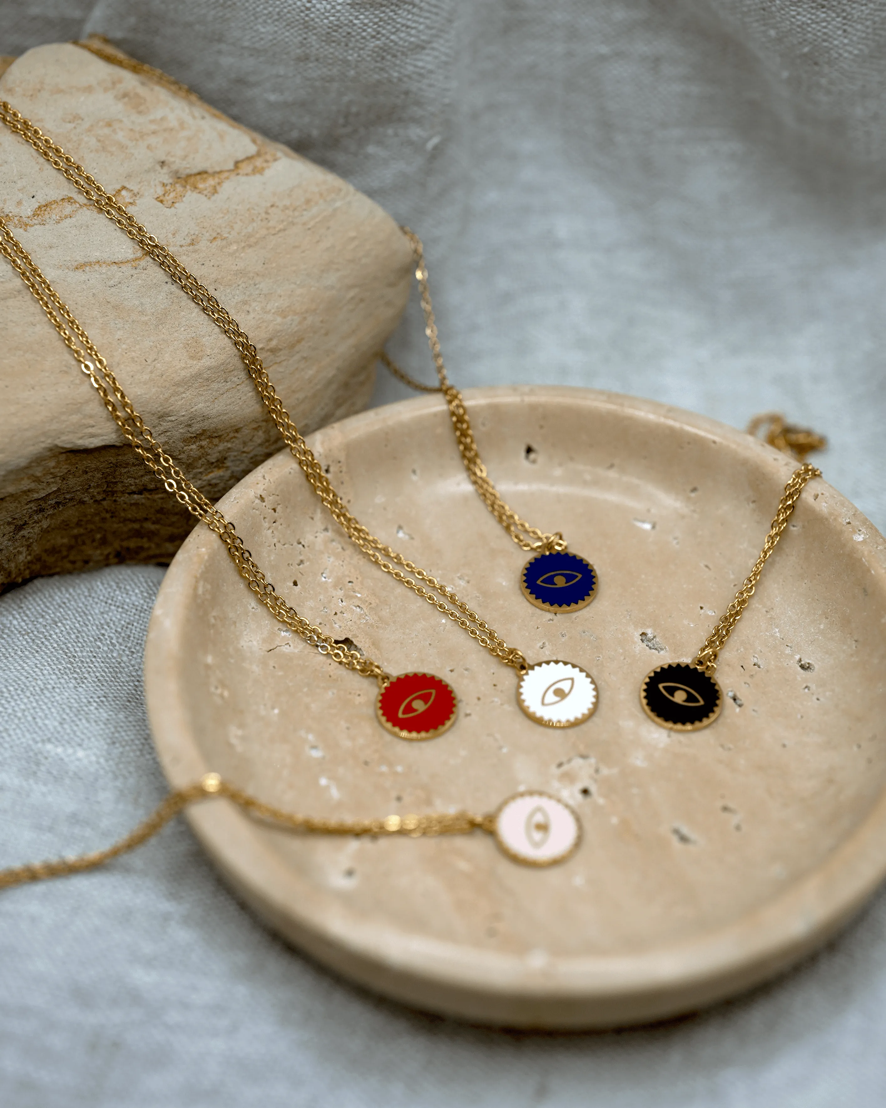 Eye Pendant Necklace