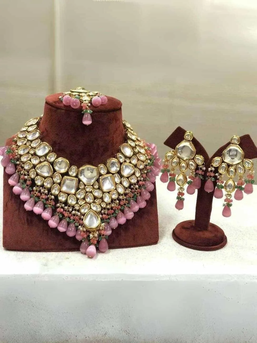 Ishhaara Bride In Kundan Bridal Necklace With Teeka