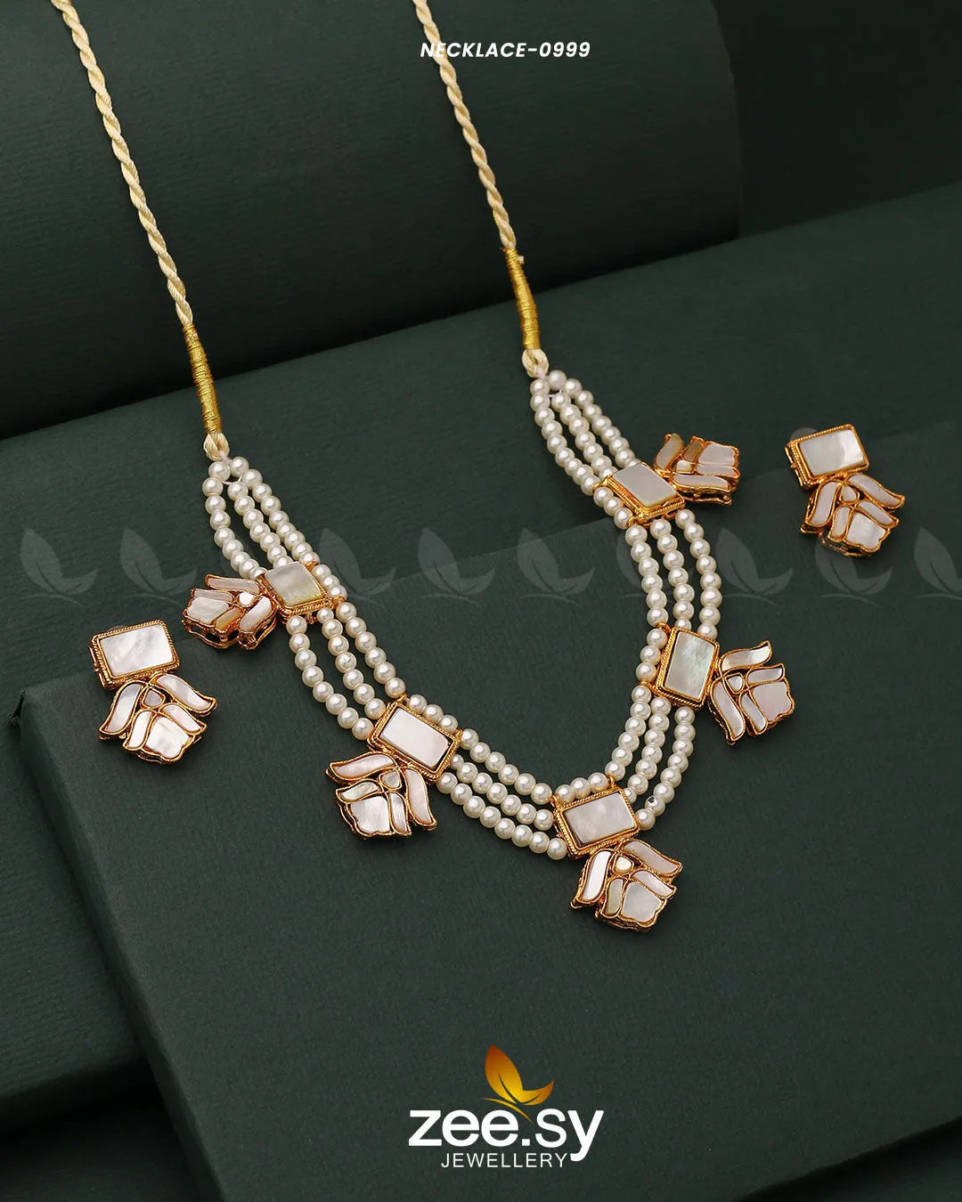 NECKLACE-0999