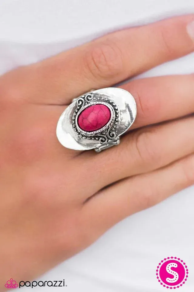 Paparazzi Ring ~ Third Rock From The Sun - Pink