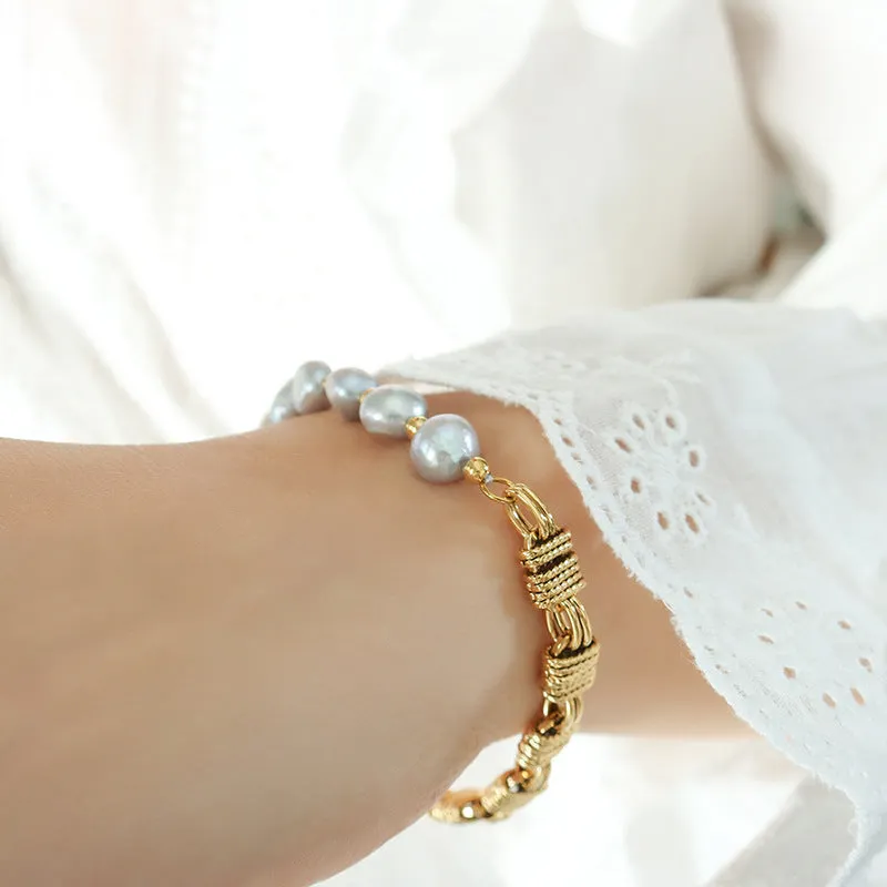 Regalia Gold Pearl Bracelet